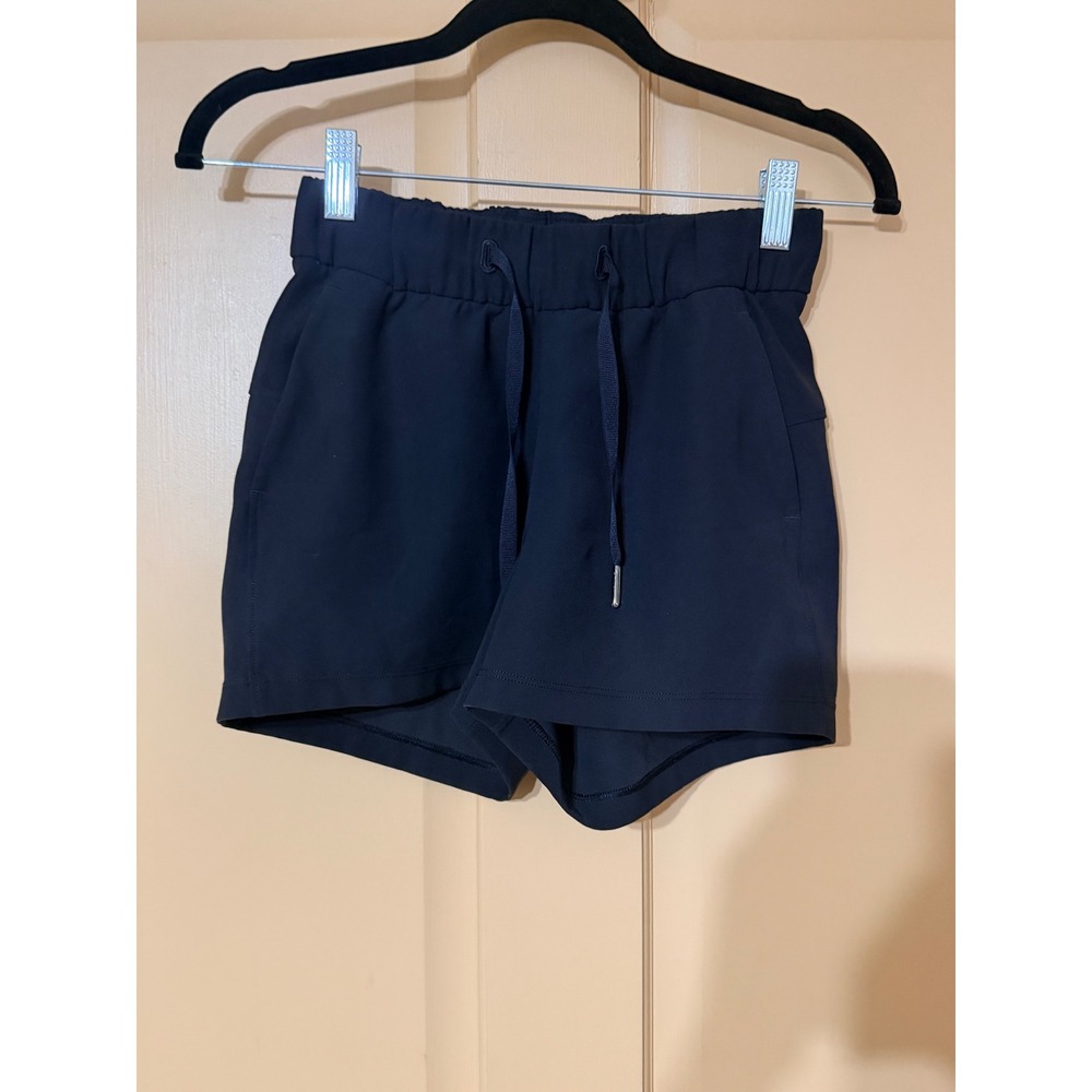 Lululemon On The Fly Shorts Black Luxtreme Drawstring Athletic Travel Womens 4